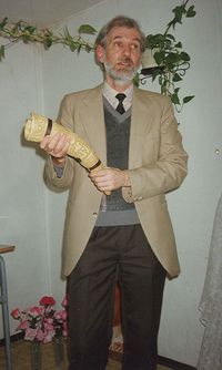 Pap Gábor a Lehel kürt másolatával. Fotó: Kósa Károly