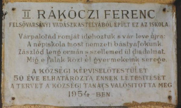 II. Rkczi Ferenc-emlktbla, Rkczifalva. Fot: Ksa Kroly, 1995.