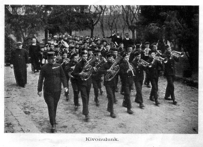 Kivonulunk (fvs zenekar)