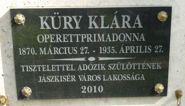 Kry Klra sremlke, Budapest. Fot: Ksa Kroly, 2011.04.03.